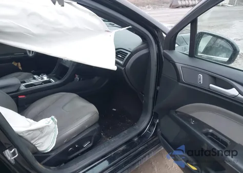 2017 Ford Fusion Sport z USA, uszkodzony, nr VIN 3FA6P0VPXHR239956